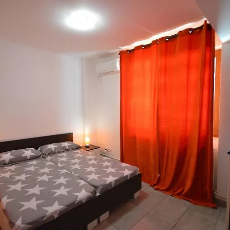 アパート Apartament Marc