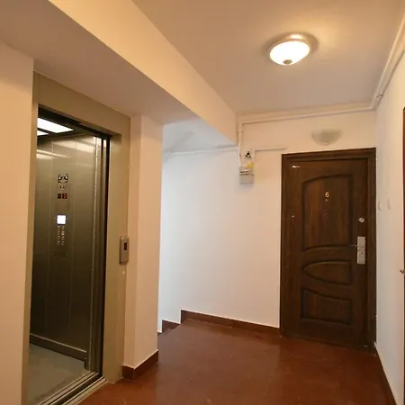 Apartament Marc * ナボダリ