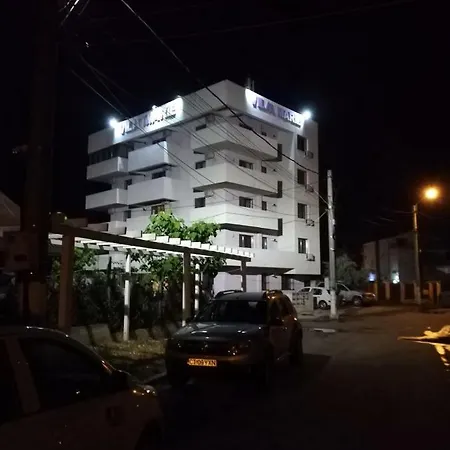 Apartament Marc アパート